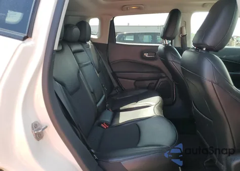 2019 Jeep Compass Latitude from USA, damaged, VIN 3C4NJDBB2KT696732